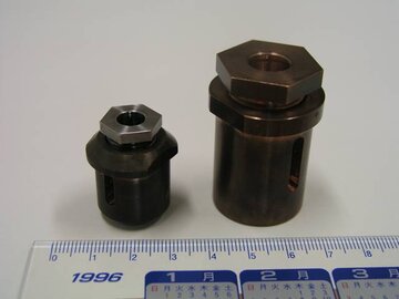 2本のインデンターセル