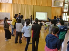 18民谷田植えクイズ４.JPG